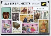 Toetsinstrumenten – Luxe postzegel pakket (A6 formaat) : collectie van 25 verschillende postzegels van toetsinstrumenten – kan als ansichtkaart in een A6 envelop - authentiek cadeau - kado - geschenk - kaart - klavecimbel - piano - accordion - orgel