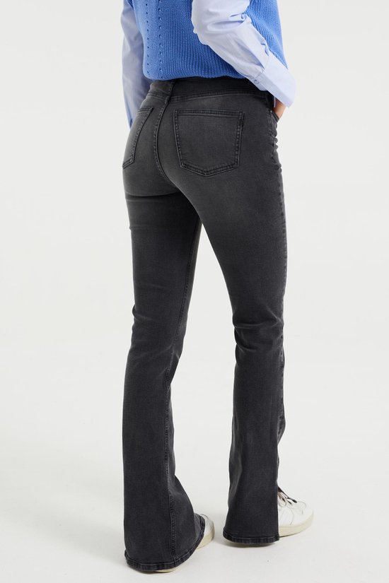 WE Fashion Dames high rise flared jeans met split | bol.com