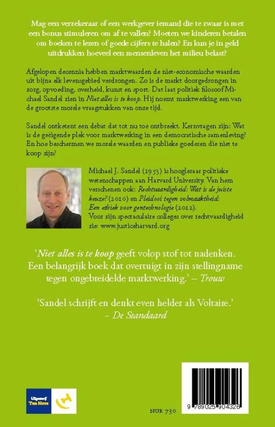 Achterkant van een boek met een foto van Michael J. Sandel en citaten.