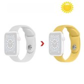 Verkleuring in de zon Siliconen vervangende horlogeband voor Apple Watch Series 6 & SE & 5 & 4 44 mm / 3 & 2 & 1 42 mm (wit veranderen geel)