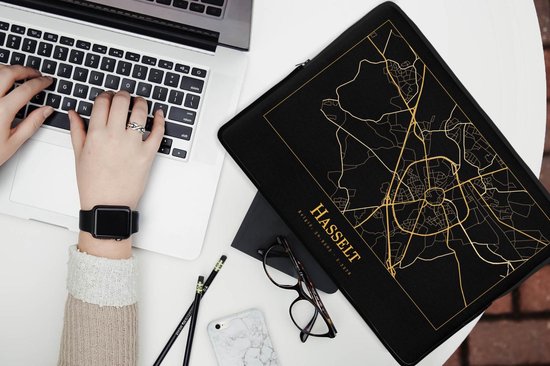 Housse pour ordinateur portable 13 pouces - Carte - Hasselt - Zwart - Or - Housse pour ordinateur portable - Dimensions intérieures 32x22,5 cm