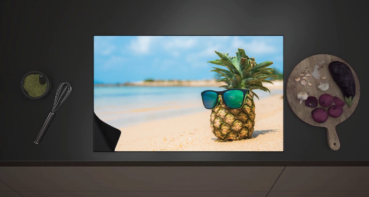 Inductie Beschermer - Ananas met Zonnebril Chillend op het Strand - 80x52 cm - 2 mm Dik - Inductieplaat Beschermer met zwarte kern