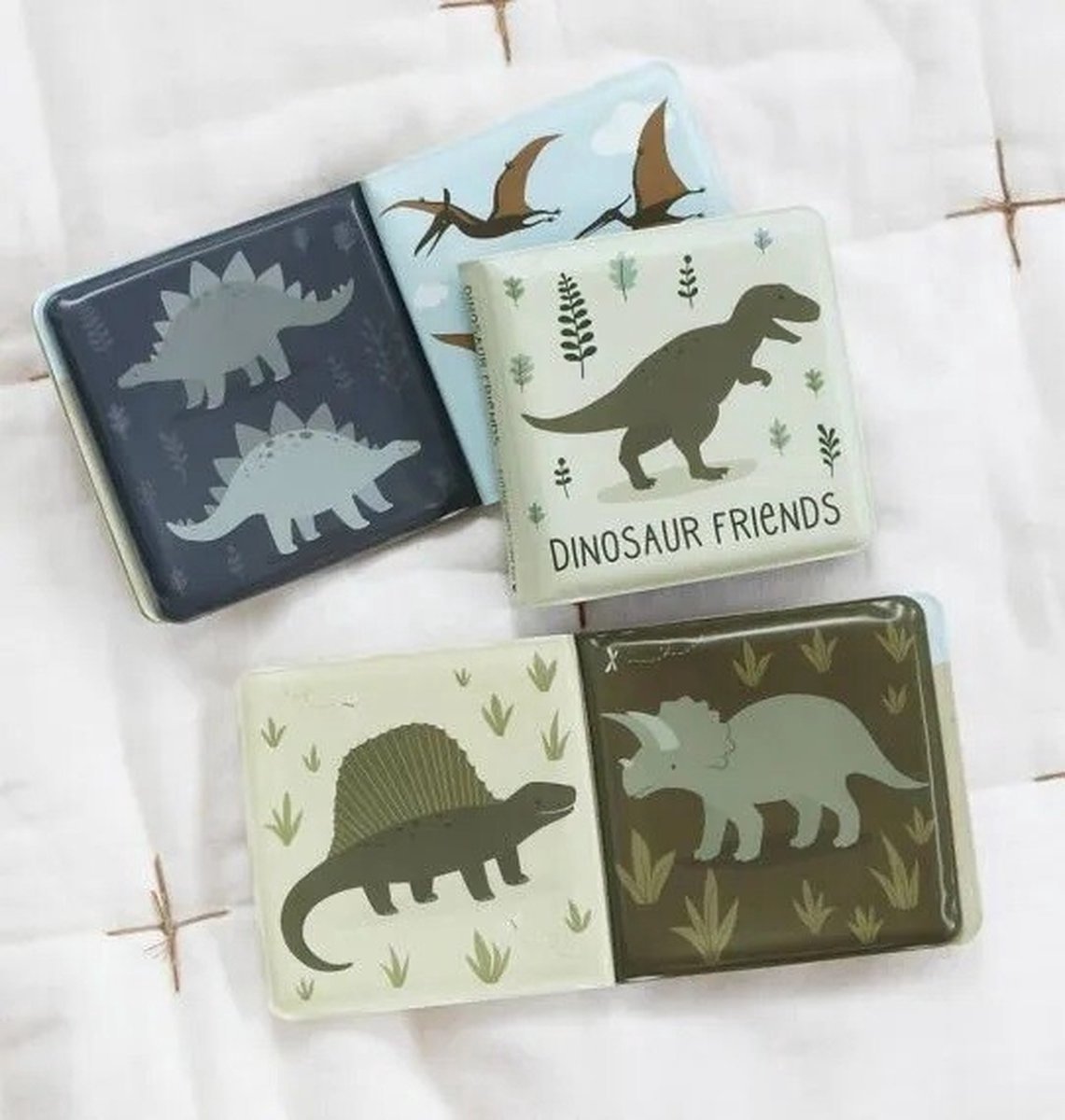 A Little Lovely Company - Badboek voor kinderen, onze dinosauriërs vrienden - Groen — cadeau in Spellen & Speelgoed - foto 6
