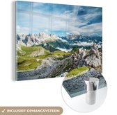 MuchoWow® Glasschilderij 120x80 cm - Schilderij acrylglas - Alpen - Rotsen - Gras - Foto op glas - Schilderijen