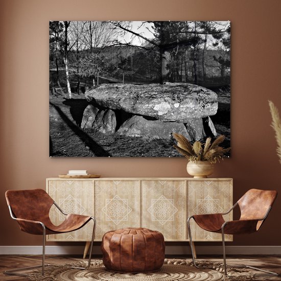 MuchoWow® Peinture sur verre 160x120 cm - Peinture sur verre acrylique - Un dolmen à La Corogne, Espagne - noir et blanc - Photo sur verre - Peintures