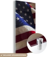 MuchoWow® Glasschilderij 60x120 cm - Schilderij acrylglas - Detail van een vlag van de Verenigde Staten - Foto op glas - Schilderijen