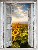 Tuinposter doorkijk - Doorkijk deur - Bloemen - Zonnebloem - Zon - Natuur - Wolken - Geel - Tuindecoratie - Tuin - Tuinschilderij voor buiten - 30x40 cm - Schutting decoratie - Tuindoek - Schuttingdoek