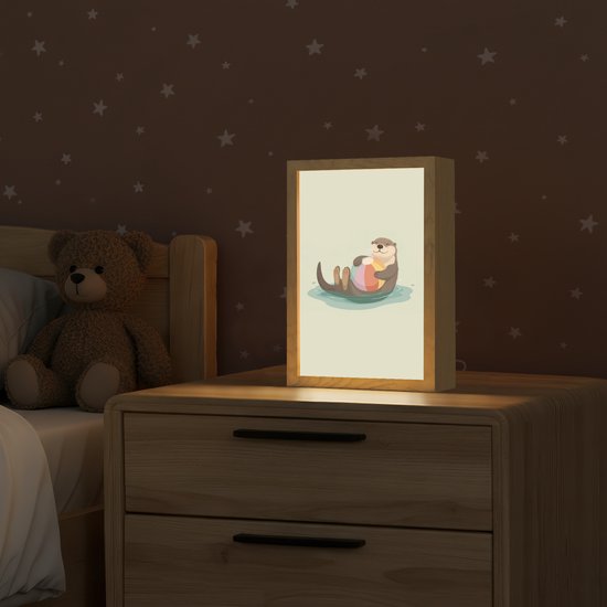 Nachtlampje 20x30 cm - Kinder lampje - Otter - Strandbal - Kleurrijk - Tafellamp kinderkamer - Slaapkamer lamp - Bedlamp kinderen - Kinderlampje stopcontact - Wandlamp babykamer - Nachtlampjes van Merkloos — afbeelding 2