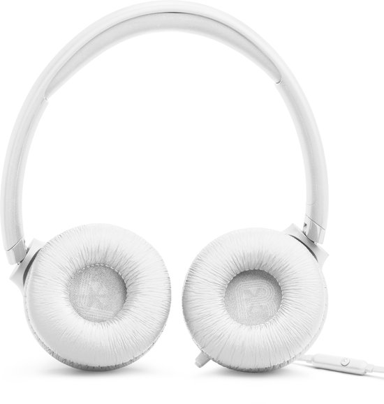 Witte JBL Tune 530 on-ear koptelefoon, detail van oorkussens.