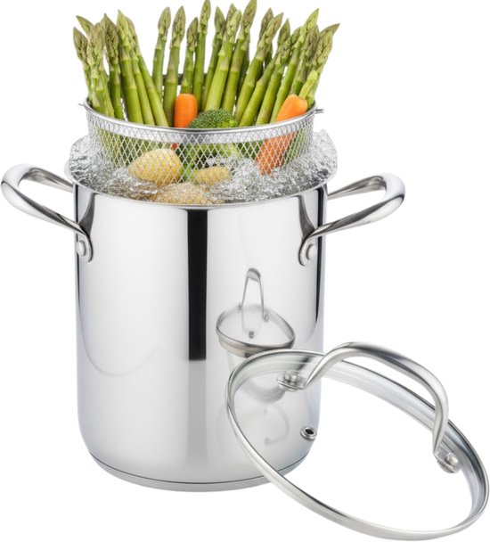 RVS pan met stoommand vol asperges en wortels, met deksel ernaast.