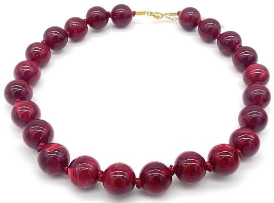 Bordeauxrode acryl ketting met gouden sluiting, 47-55 cm.