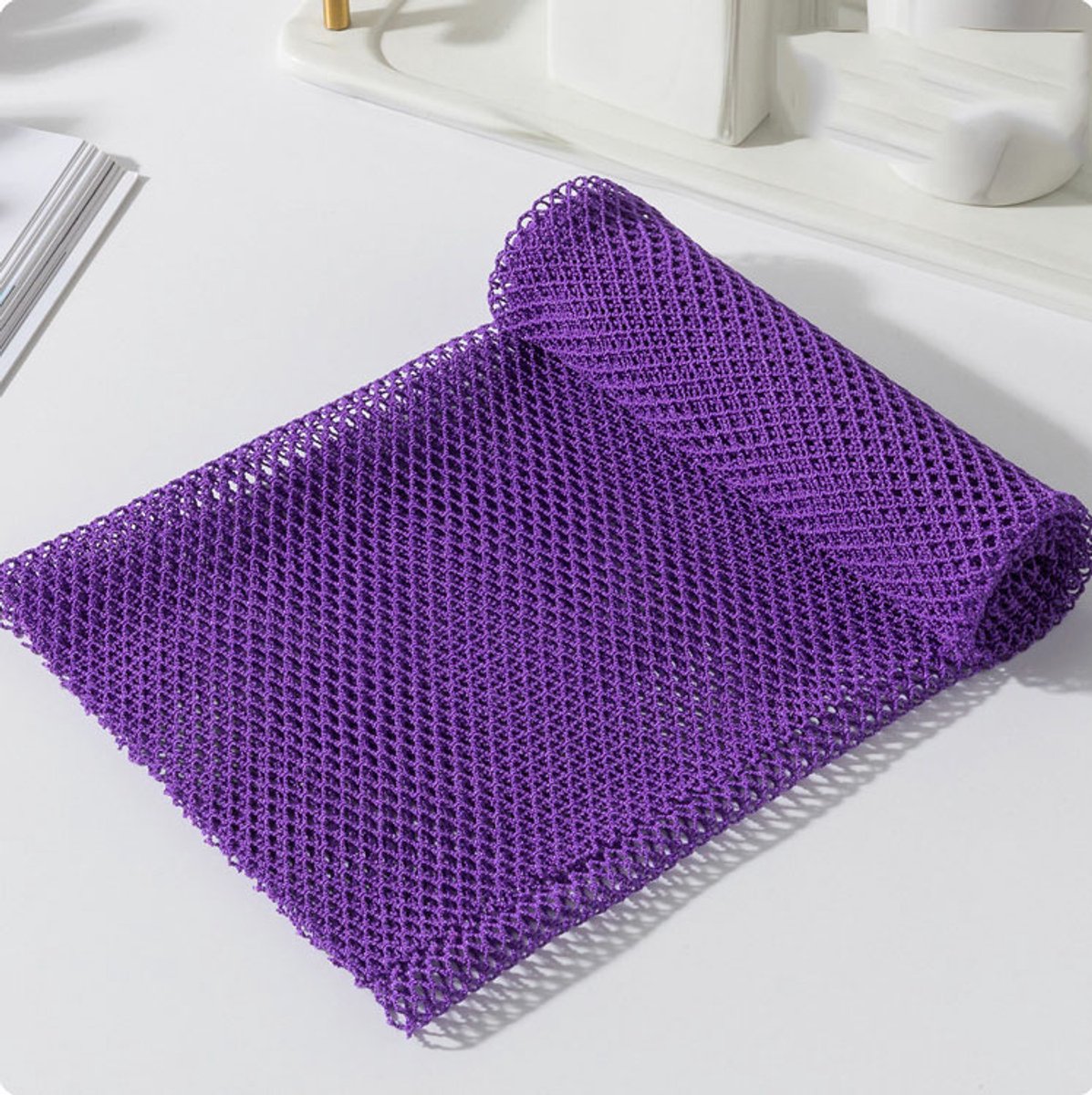 Douchespons van mesh met ophanglus - Lange exfoliërende douchespons - Geschikt voor lichaam en rug - Perfect voor dagelijks gebruik onder de douche - Zeer elastische mesh saunahanddoek
