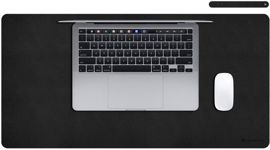 Zwarte bureauonderlegger met laptop, witte muis en zwarte pen. Imoshion logo rechtsonder.
