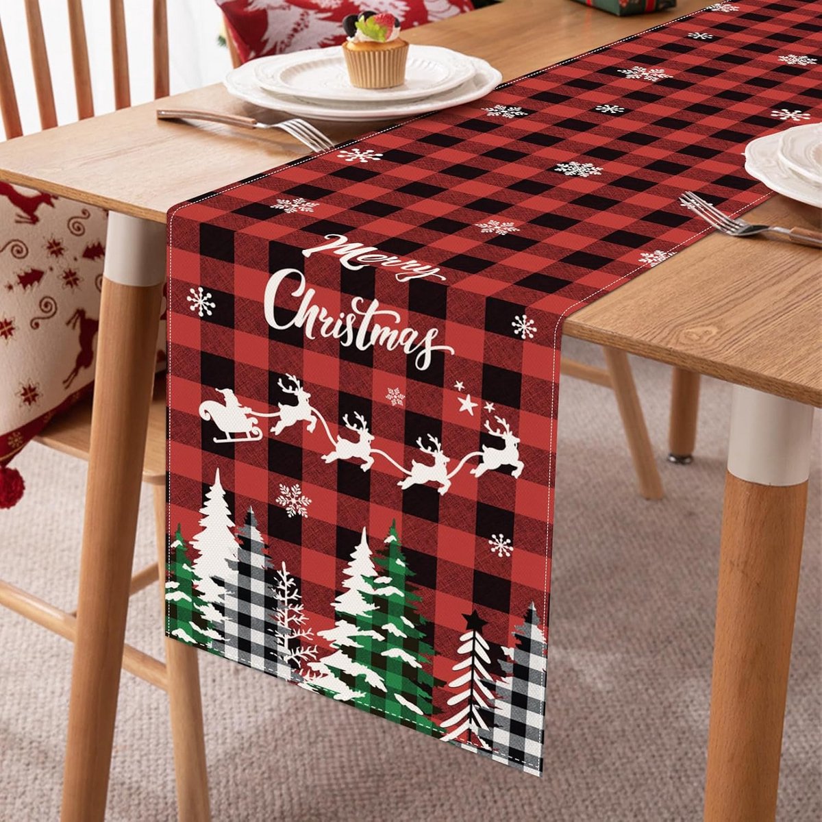 Kerst Tafelloper met Kerstbomen en Rendieren - Rood Zwart Buffalo Plaid