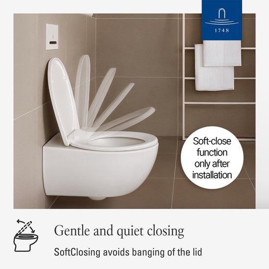 Witte toiletpot met deksel dat langzaam sluit, afgebeeld in een badkamer.