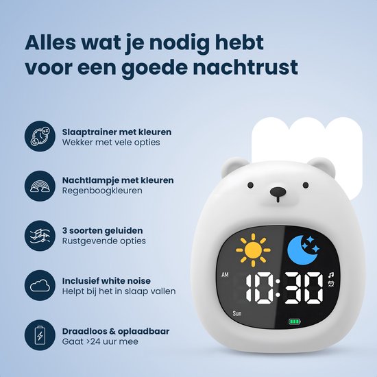 Zicht op de achterkant van een witte berenwekker, met pijlen die de knoppen voor tijd, alarm en volume aangeven.