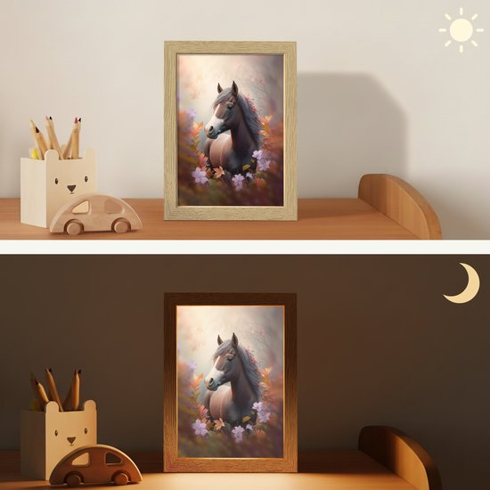 Nachtlampje 15x20 cm - Kinder lamp - Paard - Bloemen - Natuur - Paars - Dieren - Tafellamp kinderkamer - Slaapkamer lamp - Bedlamp kinderen - Kinderlampje stopcontact - Wandlamp babykamer - Nachtlampjes van Merkloos — afbeelding 4