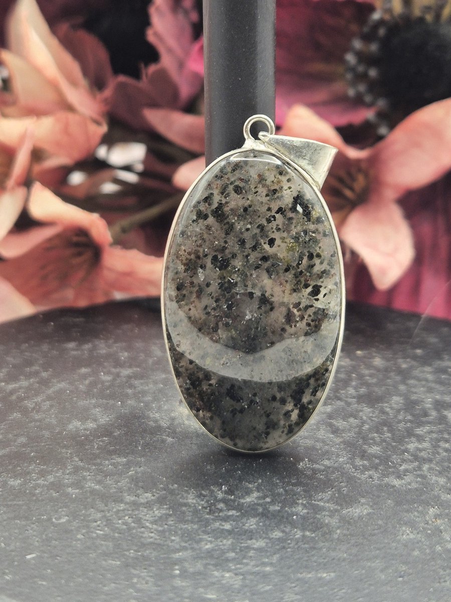 Edelsteen ovale Toermalijn in kwarts hanger ingezet in 925 Sterling zilver