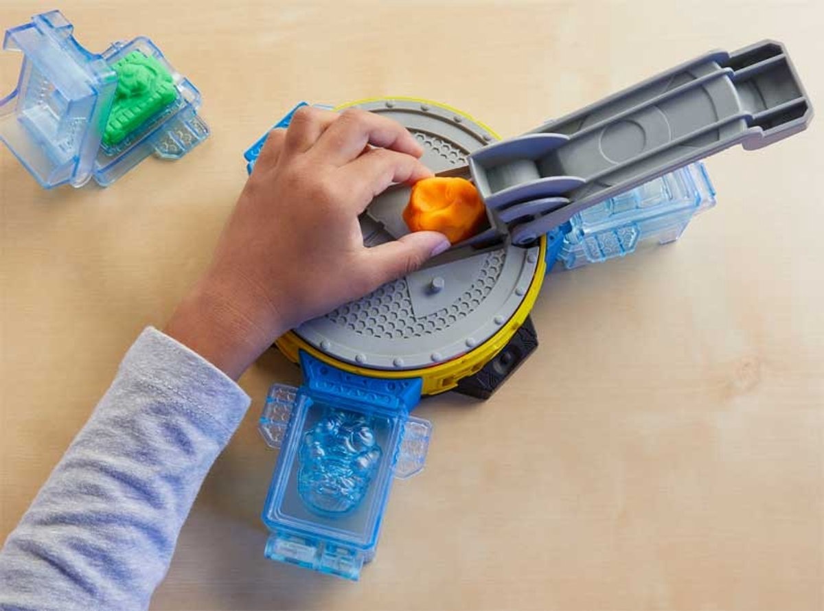 Play-Doh Marvel Hulk Pletpret Speelset - Boetseerklei - Inclusief Hulk figuur — afbeelding 11
