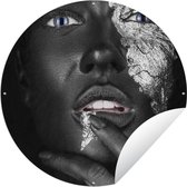 Affiche de jardin ronde Cutouts Black & Gold - Dark woman with silver glow Garden poster - Affiche de jardin ronde 150x150 cm - Toile de jardin / Toile d'extérieur / Peintures pour l'extérieur (décoration de jardin)
