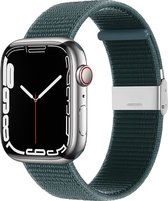 By Qubix Nylon bandje met klemsluiting - Donkergroen - Geschikt voor Apple Watch 38mm - 40mm - 41mm - Compatible Apple watch bandje - smartwatch