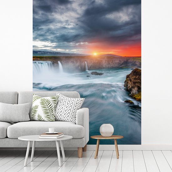 Behang - Fotobehang Waterval - Zonsondergang - Natuur - Water - Breedte 190 cm x hoogte 260 cm