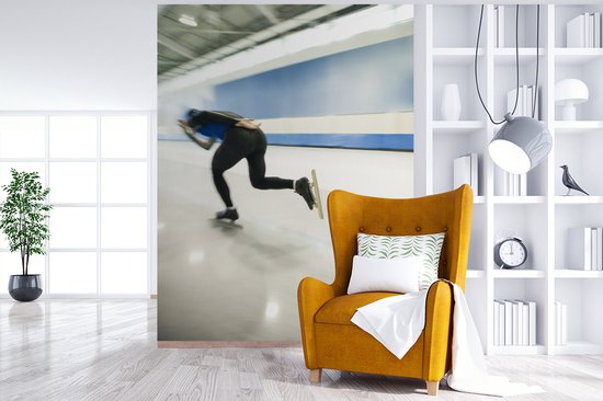 Papier peint photo peint photo vinyle - Le patineur patine dur sur la glace largeur 175 cm x hauteur 240 cm - Tirage photo sur papier peint (disponible en 7 tailles)
