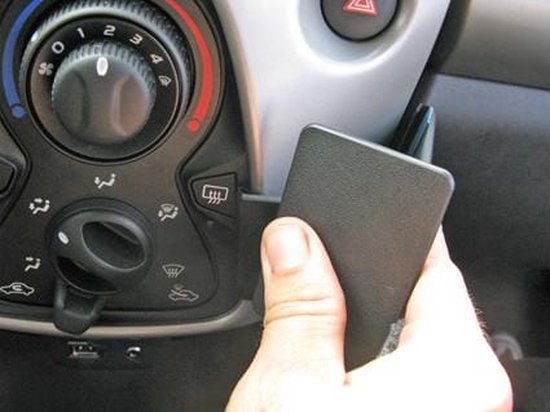 Brodit ProClip houder geschikt voor Citroën C1 - Peugeot 108 - Toyota Aygo 2014 - Angled mount