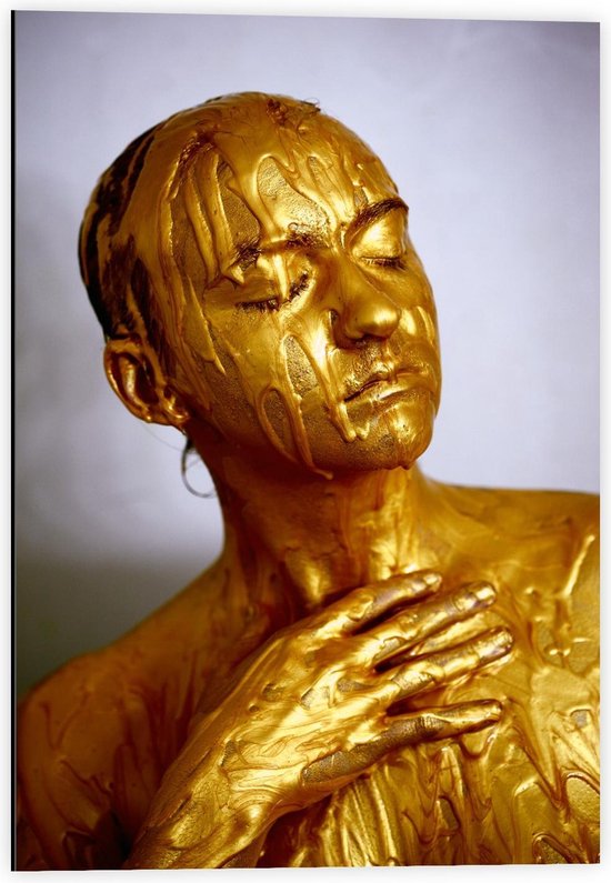 Dibond - Goud Standbeeld Van een Vrouw - 40x60cm Foto op Aluminium (Wanddecoratie van metaal)