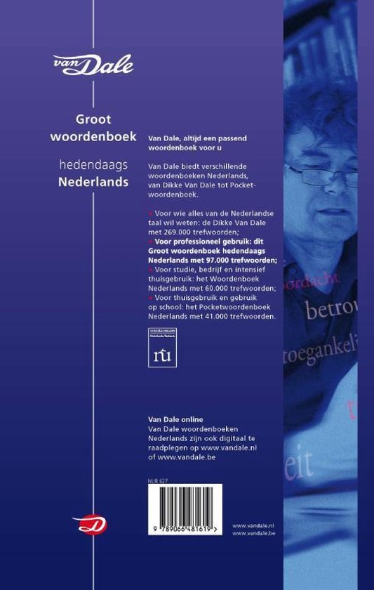 Achterkant van een Van Dale woordenboek met tekst over de inhoud en een afbeelding van een vrouw met bril.