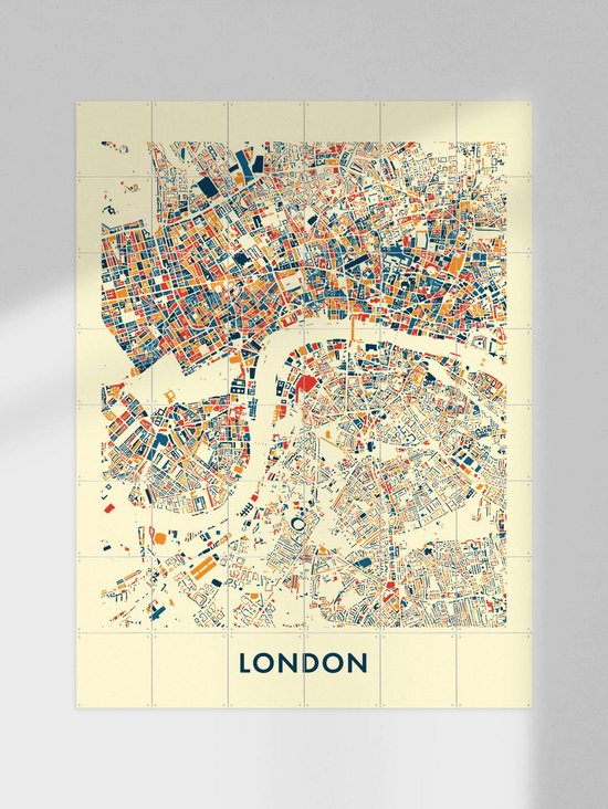 Une carte de la ville de Londres en bleu, orange et rouge sur fond crème, avec le mot "LONDON" en dessous.