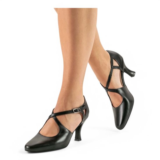 Foto: Comfortabele dichte dansschoenen werner kern ines kruisbandjes zacht lamsleer spitse neus hoog hak 6 5cm soepele draaibewegingen suede zool ballroom tango werner kern zwart 34