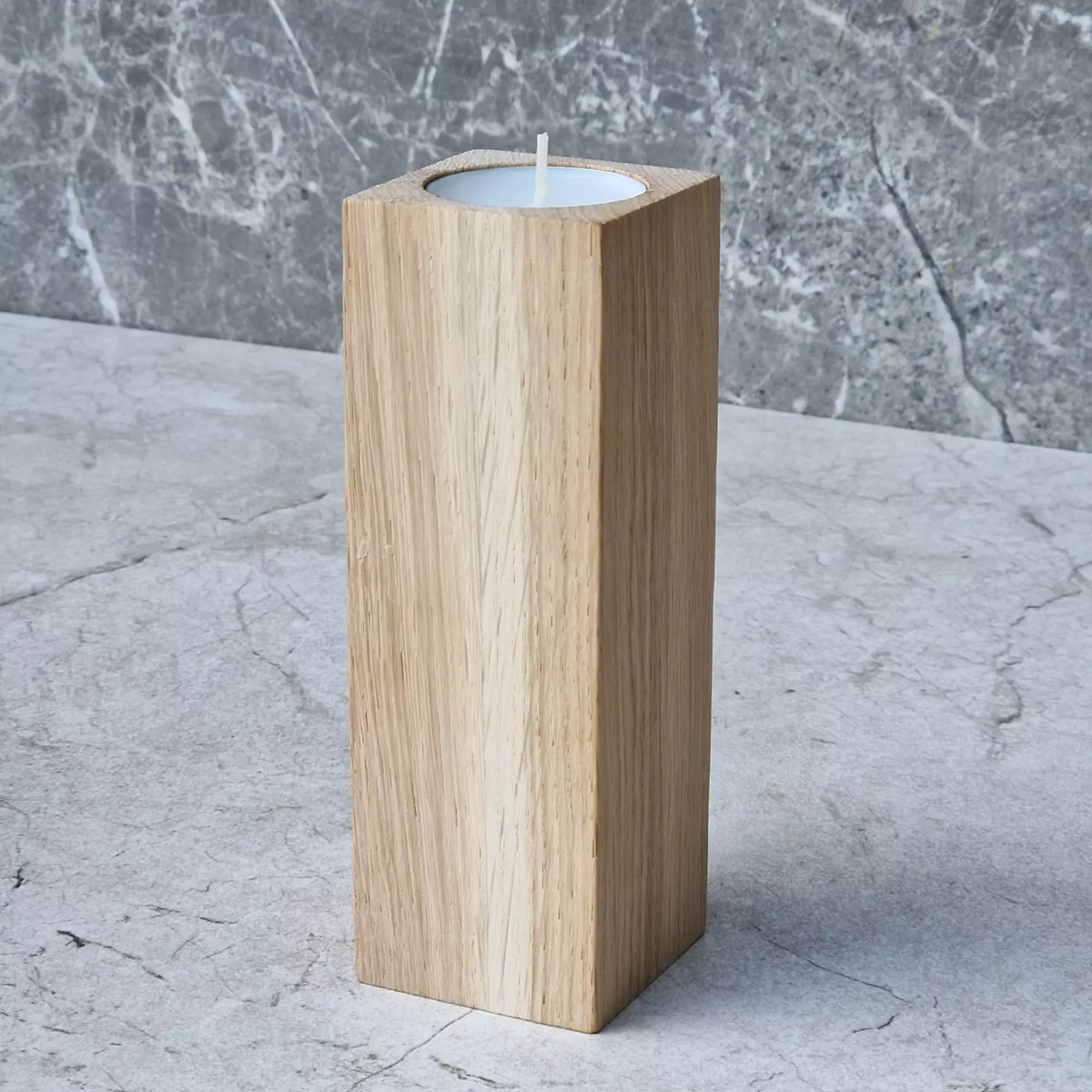 Hocho Eikenhouten Waxinelichthouder – 50x50x150 mm – Elegant, Stijlvol & Duurzaam