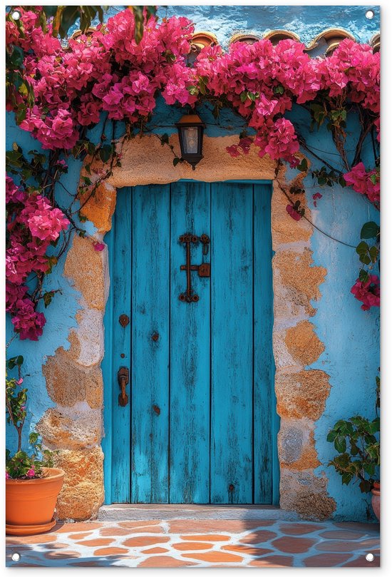 Tuinposter 80x120 cm - Tuindecoratie Deur - Hout - Bloemen - Blauw - Poster voor in de tuin - Buiten decoratie - Schutting tuinschilderij - Tuindoek muurdecoratie - Wanddecoratie balkondoek
