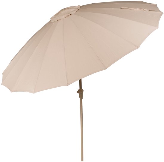 Beige parasol open met zichtbare stok en baleinen.