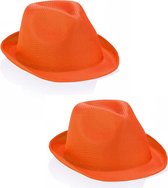 4x stuks oranje goedkope/voordelige party hoedje voor volwassenen. Oranje/holland thema petjes. Koningsdag of Nederland fans supporters