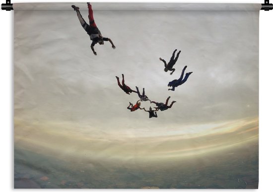 Wandkleed Sky Dive - Skydiven op een bewolkte dag Wandkleed katoen 150x112 cm - Wandtapijt met foto - 1001Tapestries