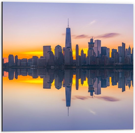 Dibond - Liberty State Park - 50x50cm Foto op Aluminium (Wanddecoratie van metaal)