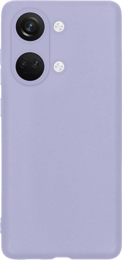 Coque de téléphone en silicone lilas, dos avec découpe double caméra.