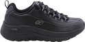 Zwarte sneaker met veters, 'Arch Fit' opdruk en een dikke, zwarte zool.