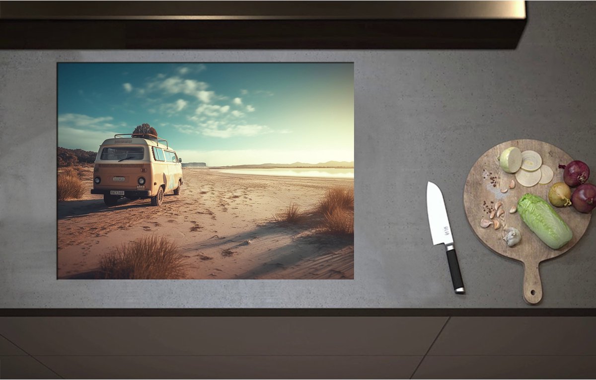 Inductieplaat Beschermer - Camper op Strand - 75x55 cm - 2 mm Dik - Inductie Beschermer - Bescherming Inductiekookplaat - Kookplaat Beschermer van Wit Vinyl