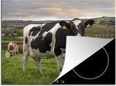 KitchenYeah® Inductie beschermer 65x52 cm - Koe - Berg - Gras - Dieren - Kookplaataccessoires - Afdekplaat voor kookplaat - Inductiebeschermer - Inductiemat - Inductieplaat mat