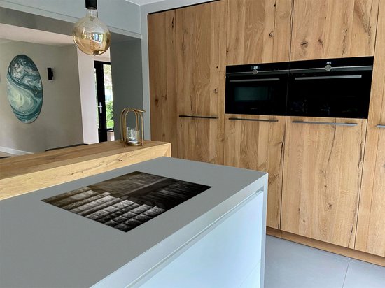 Chefcare Inductie Beschermer Oude Historische Boeken - Retro - Zwart Wit - 71x52 cm - Afdekplaat Inductie - Kookplaat Beschermer - Inductie Mat