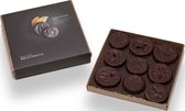 DARQ luxe Chocolade Cadeaudoos met Sinaasappel en citroen - Pure en Melk Chocolade - Unieke geschenkdoos - Perfect Chocolade Cadeau voor man en vrouw - Handgemaakt, duurzaam, biologisch en fair trade