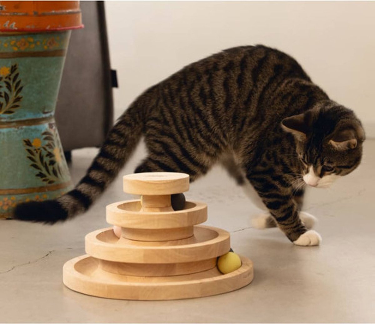Designed by Lotte Speeltoren Mia - Kattenspeelgoed - Hout - Bruin - 26x26x14,5 cm — afbeelding 12