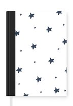 Notitieboek - Schrijfboek - Illustratie met een patroon van donkergrijze sterren op een witte achtergrond - Notitieboekje klein - A5 formaat - Schrijfblok