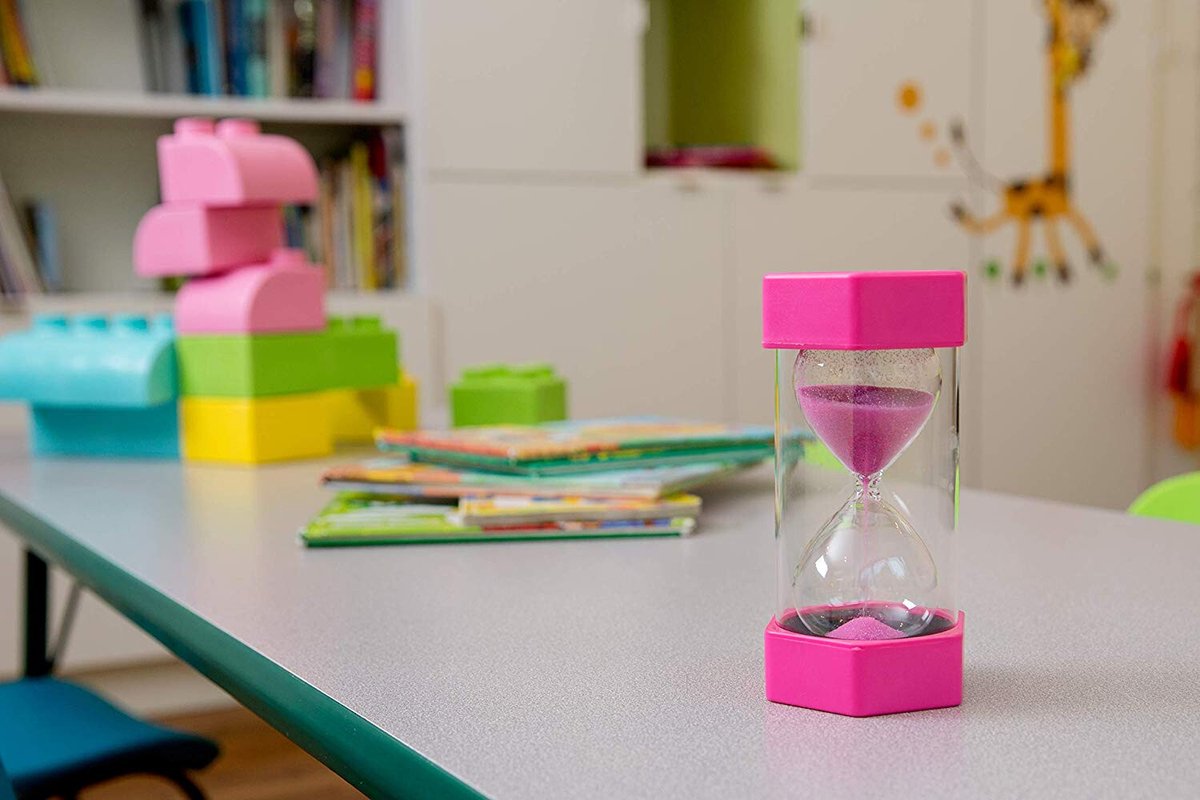 SuLiao 2 minuten zandtimer voor kinderen, blauwe plastic zandloper zandklok 2 minuten, onbreekbaar acryl zandhorloge met beschermhoes voor games, klaslokaal, tandenborstel, koken, thuis