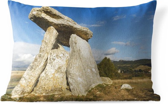 Coussins d'extérieur - Jardin - Un dolmen espagnol préhistorique de plus de  deux... | bol