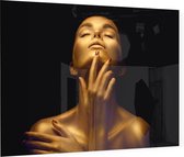 Gouden vrouw op zwarte achtergrond - Foto op Plexiglas - 90 x 60 cm