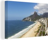 Canvas Schilderij Ipanema-strand in het Braziliaanse Rio De Janeiro tijdens een zonnige dag - 90x60 cm - Wanddecoratie
